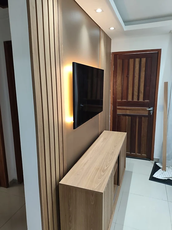 Painel para TV com bancada